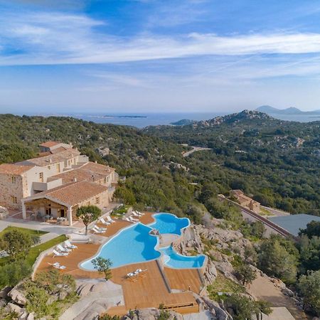 Hotel Borgo Smeraldo 아르자케나 외부 사진