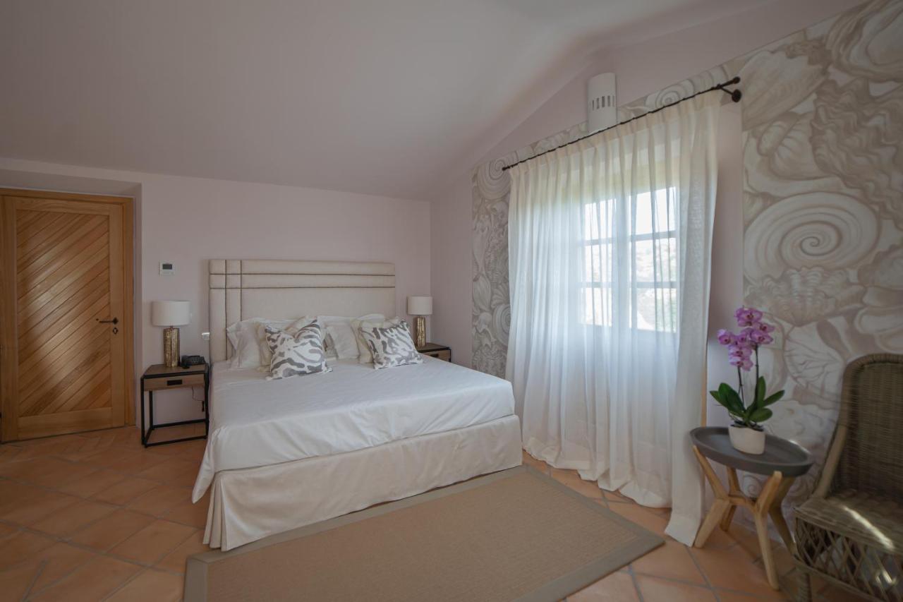 Hotel Borgo Smeraldo 아르자케나 외부 사진
