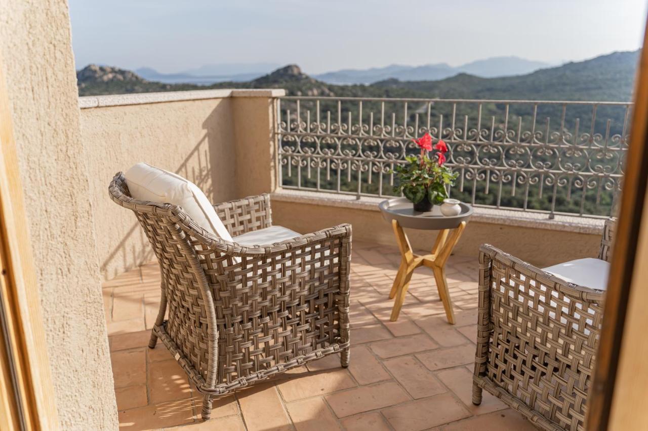 Hotel Borgo Smeraldo 아르자케나 외부 사진