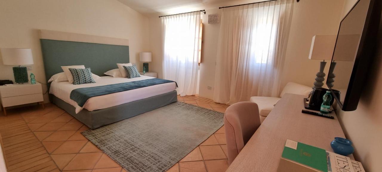 Hotel Borgo Smeraldo 아르자케나 외부 사진